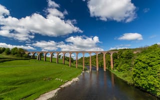 Картинка Leaderfoot Viaduct, река Твид, виадук, Шотландия, River Tweed, мост, Scotland, луг