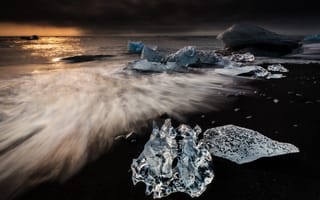 Картинка Исландия, море, льдины, тучи, пляж