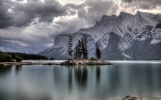 Картинка Lake Minnewanka, Banff National Park, Canada, Alberta, озеро, горы, лес