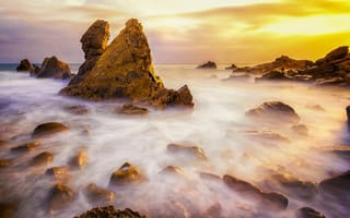 Картинка Corona del Mar, океан, рассвет, скалы, камни, California, USА, пляж