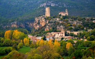 Картинка Santa Perpetua de Gaia, скалы, крепость, дома, Испания, деревья, осень