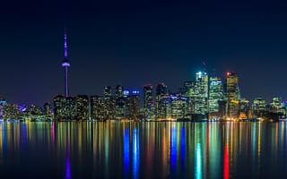 Картинка Toronto, небоскрёбы, ночь, отражение, город, Canada, огни, панорама