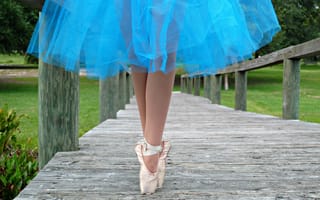 Картинка балерина, пуанты, ноги, мост, юбка