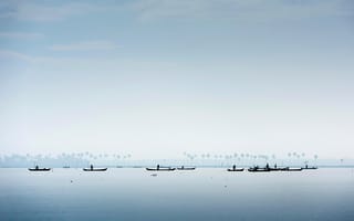 Картинка лодка, Индия, озеро Вембанад, ловцы моллюсков, штат Керала, силуэт
