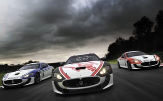 Картинка Maserati, скорость, гран туризмо, Pirelli, трек, MC, гонка, GranTurismo, тучи, track, GT4, speed, мазерати, небо, race