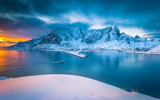 Обои Sky, Reine, Lofoten Island, Snow, Water, Mountain, Norway