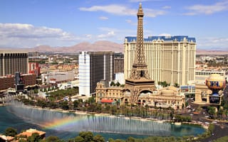 Картинка Лас-Вегас, Эйфелевая башня (копия), Невада, крупнейший мировой центр развлечений и игорного бизнеса, «Bellagio», фонтан, США, радуга, отели, казино «Пальмы», музыкальный
