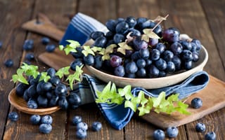 Картинка виноград, ягоды, красный, доска, натюрморт, грозди