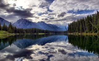 Обои Johnson Lake, Banff National Park, Canada