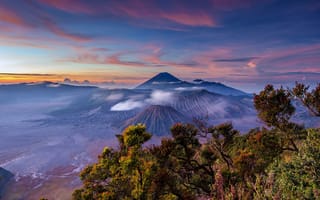 Обои вулкан Бромо, Индонезия, Tengger, вулканический комплекс-кальдеры Тенгер, Ява