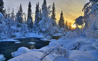 Картинка зима, закат, речка, сугробы