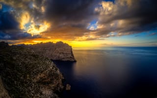Картинка Балеарские острова, остров Майорка, Испания, скалы, небо, Средиземное море