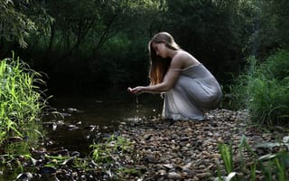 Картинка девушка, река, настроение