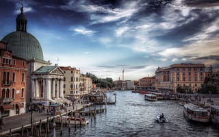 Обои Венеция, лодки, Италия, архитектура, город, здания, небо, облака, канал