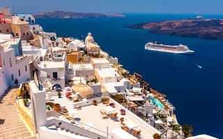 Картинка Греция, остров Тира, море, лайнер, дома, склон, корабль, Санторини