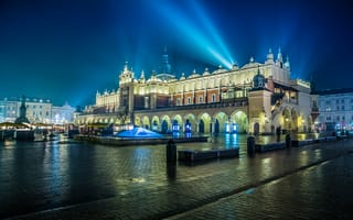 Картинка Польша, ночь, здания, памятник, луч света, город, Краков