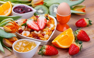 Обои breakfast, egg, клубника, orange, фрукты, мюсли, апельсин, яйцо, завтрак, джем, киви, strawberry