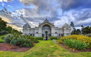 Картинка Melbourne, Австралия, цветы, облака, небо, Мельбурн, сад, парк, дворец, человек