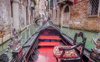 Картинка Венеция, лодка, гондола, канал, дома, кресло, Италия