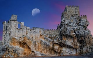 Картинка Суэрос, небо, скала, Испания, Андалусия, море, замок, Луна