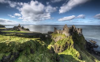 Картинка dunluce castle, atlantic ocean, ireland, coast, rock, medieval