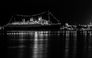 Картинка Queen Mary 2, порт, вечер, лайнер, круизный