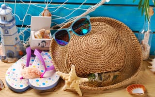 Обои vacation, каникулы, шляпа, сланцы, summer, accessories, sun, отдых, beach, лето, starfish, пляж, очки, sand