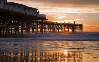 Картинка пирс, california, берег, калифорния, океан, люди, закат, солнце
