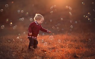 Картинка мальчик, боке, мыльные пузыри, краски осени