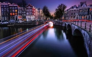 Обои Нидерланды, Амстердам, вечер, огни, дома, канал, мост, выдержка