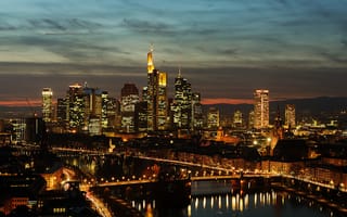 Картинка Германия, подсветка, мост, Река Майн, Франкфурт, горизонт, зеркало, ночью, отражение
