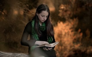 Картинка девушка, боке, книга, лес
