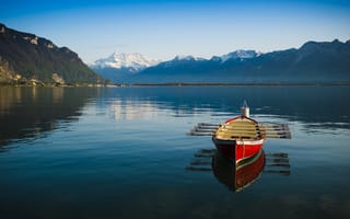 Обои лодка, озеро, зеркало, горы, отражение, небо, весла