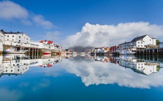 Картинка Норвегия, облака, лодки, порт, дома, Лофотенских, зеркало, небо, отражение