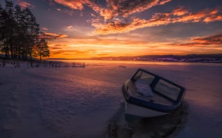 Картинка закат, зима, озеро, лодка