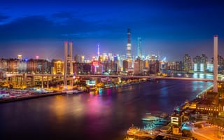 Картинка Китай, отражение, фонари, Шанхай, Shanghai World Financial Center, Oriental Pearl Tower, Shanghai Tower, река Хуанпу, небо, зеркало, Nanpu Bridge, лодки