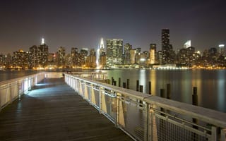 Картинка Нью-Йорк, ночь, Ист-Ривер, река, город, небоскребы, огни, США, здания, дома, Нижний Манхэттен, мост