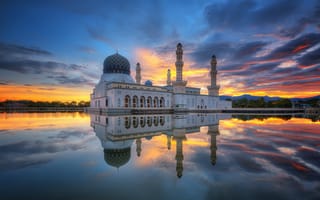 Картинка Малайзия, облака, зеркало, города Кота-Кинабалу Мечеть, мечеть Likas, Likas Бэй, утро, песок дороги, Сабах, отражение