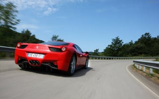 Обои Ferrari, вид сзади, дорога, суперкар, небо, Italia, 458, италия, феррари, красный