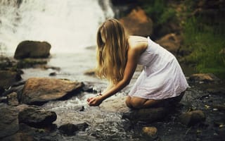 Картинка девушка, настроение, река