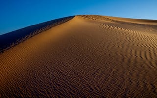 Картинка гора, песок, пустыня