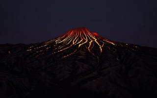 Обои вулкан, кратер, лава
