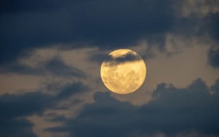 Картинка луна, облака, небо