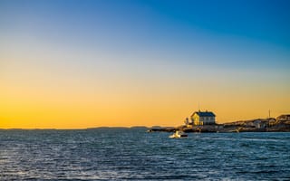 Картинка море, дома, небо