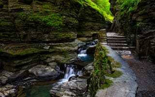 Картинка скалы, водопад, ступени