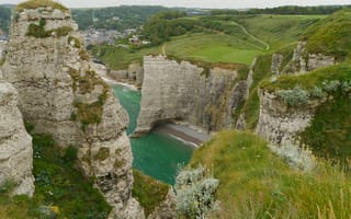 Картинка скалы, вода, деревья