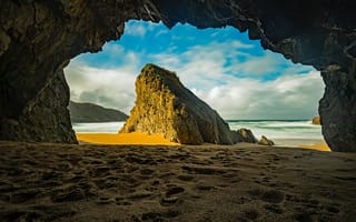 Картинка скала, пещера, пляж