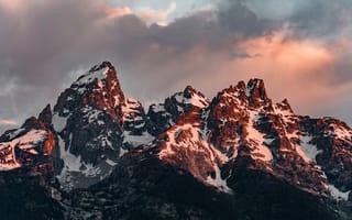 Картинка скалы, вершины, снег