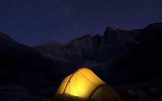 Картинка палатка, горы, ночь