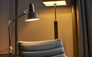 Картинка лампа, свет, кресло